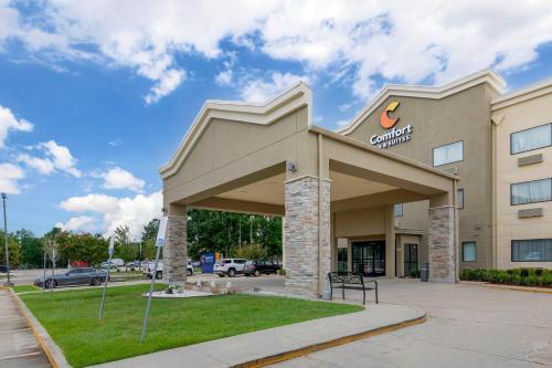 a rendering of a cranberry inn and suites at Comfort Inn & Suites Covington - Mandeville in Covington