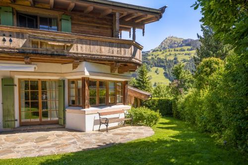 Chalet Kitzbühel-Wohnen am Lebenberg mit Sauna