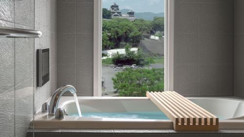 Kumamoto Hotel Castle