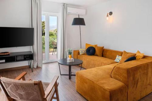 Vila Obzor with a heated pool