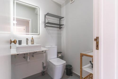 Bays Secrets Apartment by AH
