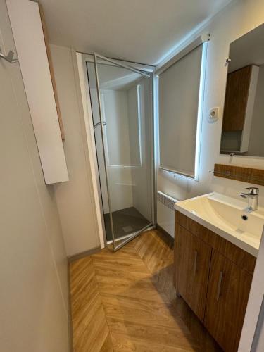 Mobil-home spacieux de 2 chambres 6 personnes