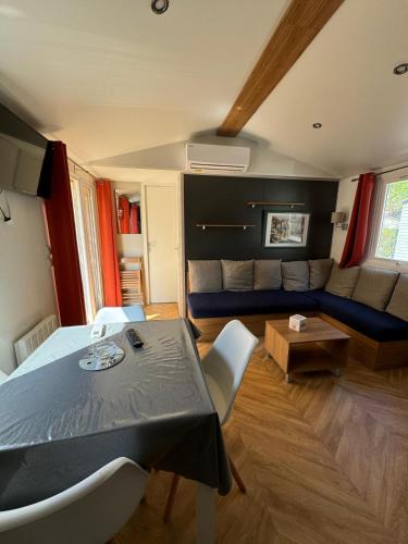 Mobil-home spacieux de 2 chambres 6 personnes
