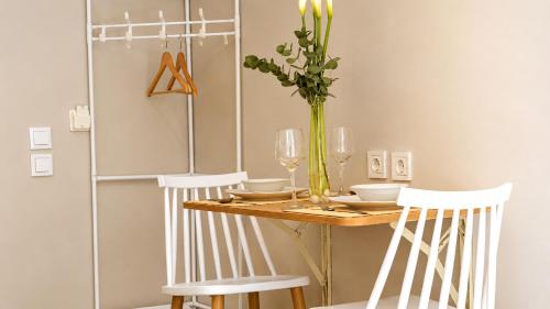 Heart of Syntagma Rooms -2min from the square center-