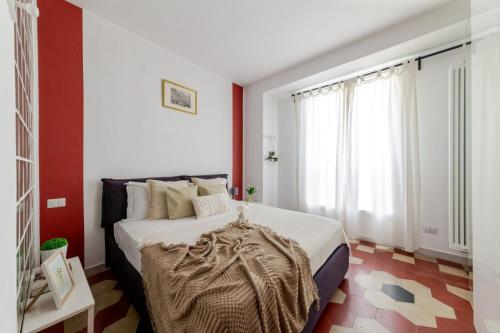 Characteristic one bedroom Apartment Columns of San Lorenzo