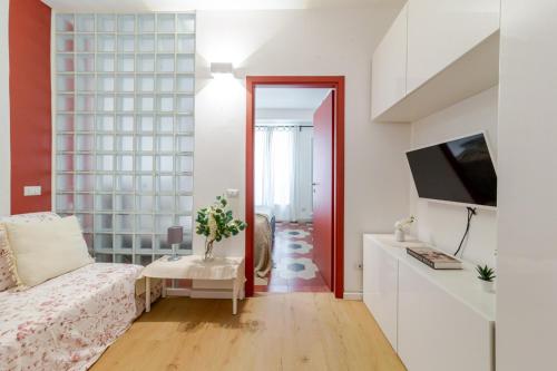 Characteristic one bedroom Apartment Columns of San Lorenzo