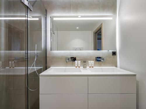 Appartement lumineux pour 6 pers à Méribel avec cheminée - FR-1-565-23
