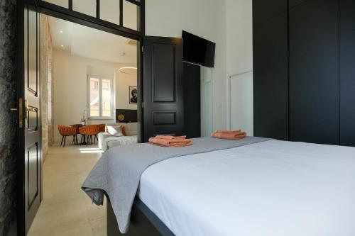 MIVIMAK Apartment - Sea & City View