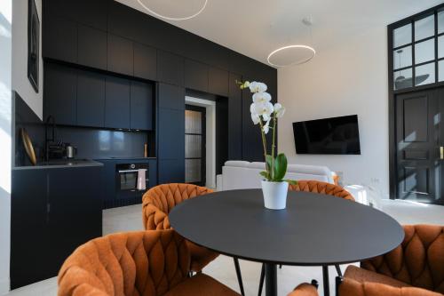 MIVIMAK Apartment - Sea & City View