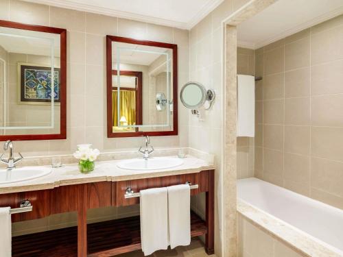 Movenpick Hotel & Residences Hajar Tower Makkah