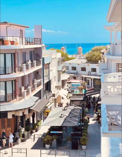 Mandraki City Center Apartments