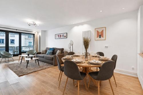 Sublime apartment 2BR 6P Balcony Eiffel Tower