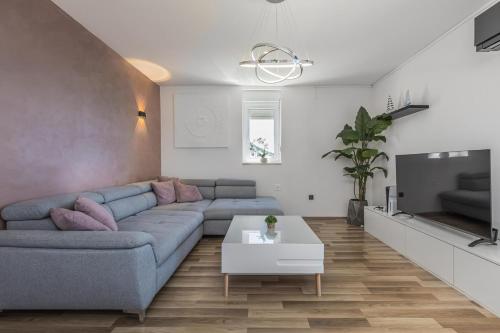 Ocean View Apartment