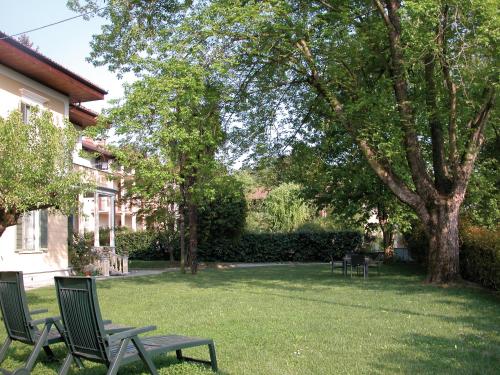 Сад в Villa D'Azeglio