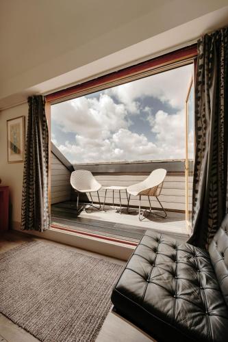 The Old Coach House, Luxury Harbourside Apartment photo 33