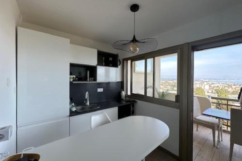 Lovely studio for 2 - panoramic view