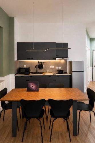Partenope Apartment 2 bedroom near the port