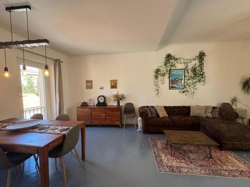 Appartement chaleureux avec jardin