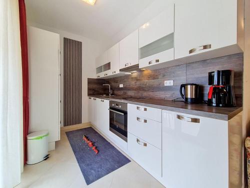 Apartment Villa Nikaroni-2 by Interhome