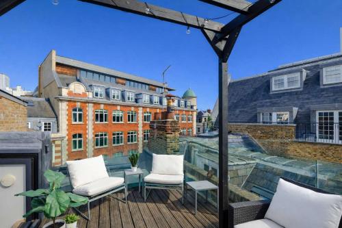 Covent Garden Penthouse - Terrace - Sleeps 8 photo 3