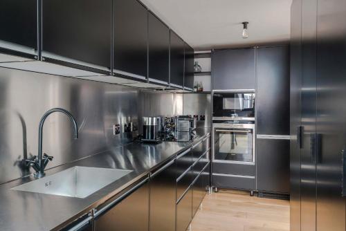 Covent Garden Penthouse - Terrace - Sleeps 8 photo 19