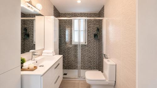 Casa Ganesh, Puerto del Carmen - 8 mins walk to the beach