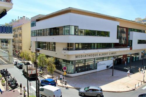 Le Central Riviera - Antibes Centre - Climatisé Plage & Gare à 10 min