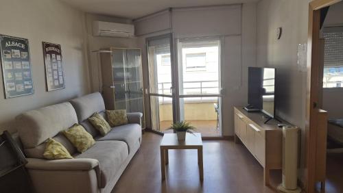 APARTAMENTO A 1ª LINEA DE MAR, VILAFORTUNY