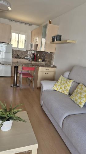 APARTAMENTO A 1ª LINEA DE MAR, VILAFORTUNY