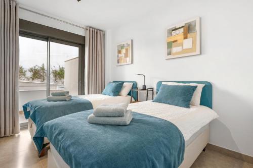 Peaceful Estepona Escape with Terrace Pool