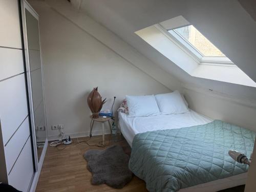 Studio charmant Eiffel