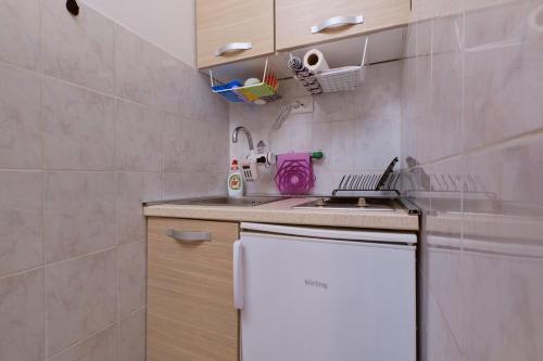 Apartment Jadranka cozy terrace retreat, Mali Lošinj