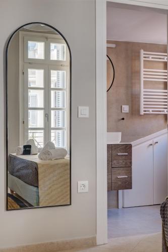 Maestro Signature Suite
