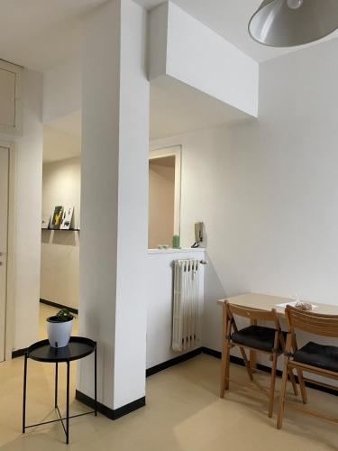Modern flat Redi