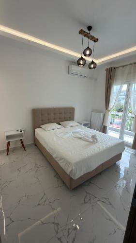 Cozy Peraia Apartment near the Seafront