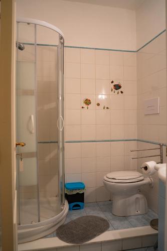 a bathroom with a shower and a toilet at B&B L'Antico Borgo in Milazzo