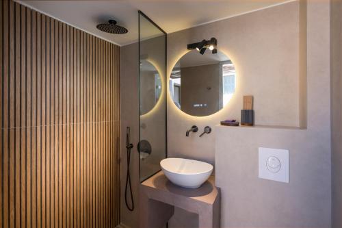 CAVO III Luxury Boutique Rooms