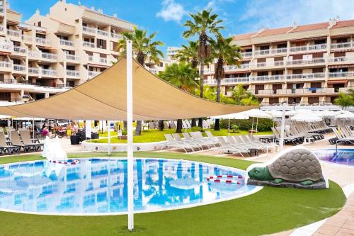 Golden Mile Apartment Steps from Las Vistas Beach