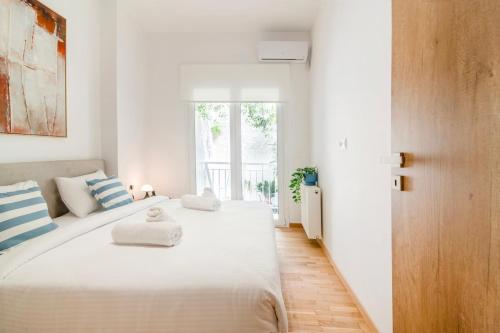 Lenny's 2BR Hideaway with Private Garden