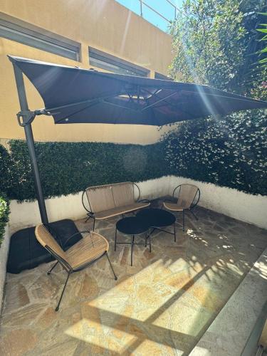 Zone Pietonne Studio with Private Terrace Heart of Nice 2 min Beach