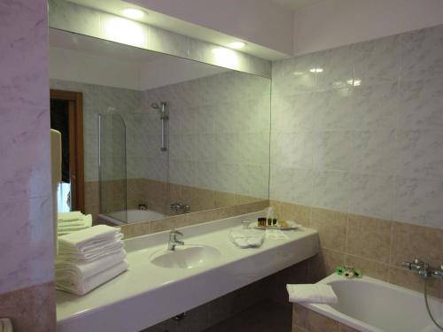 Koupelna v ubytování Green Hotel