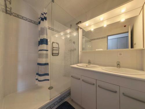 Appartement T3 avec parking, vue mer & montagne