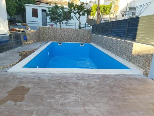 Pool apartman Maja