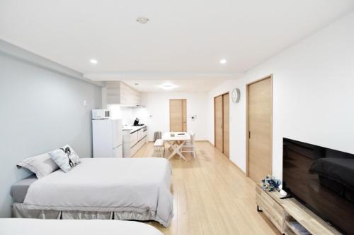 Room 501 Japanese Tatami 3LDK 75sqm Near Namba Family Friendly Stay