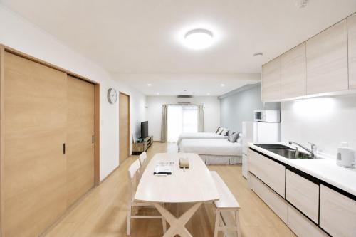 Room 501 Japanese Tatami 3LDK 75sqm Near Namba Family Friendly Stay
