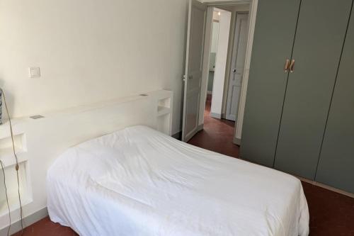 Apartment near Parc Vendôme