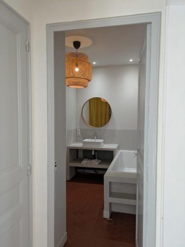 Apartment near Parc Vendôme