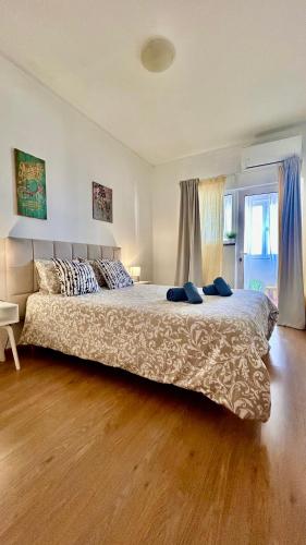 D CARLOS - Apartamento para 6 com AC e vista fabulosa sobre o rio Arade