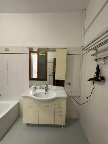 Golden Venezia Guest Rooms photo 5