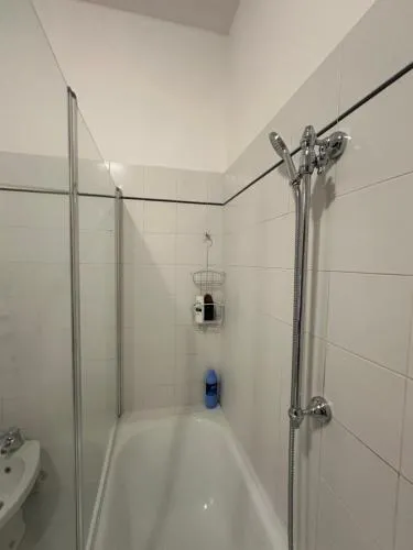 Golden Venezia Guest Rooms photo 10